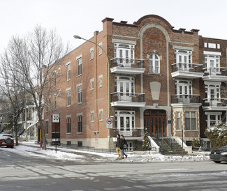 Montréal, QC Apartments - 1001-1003 Blvd St-Joseph