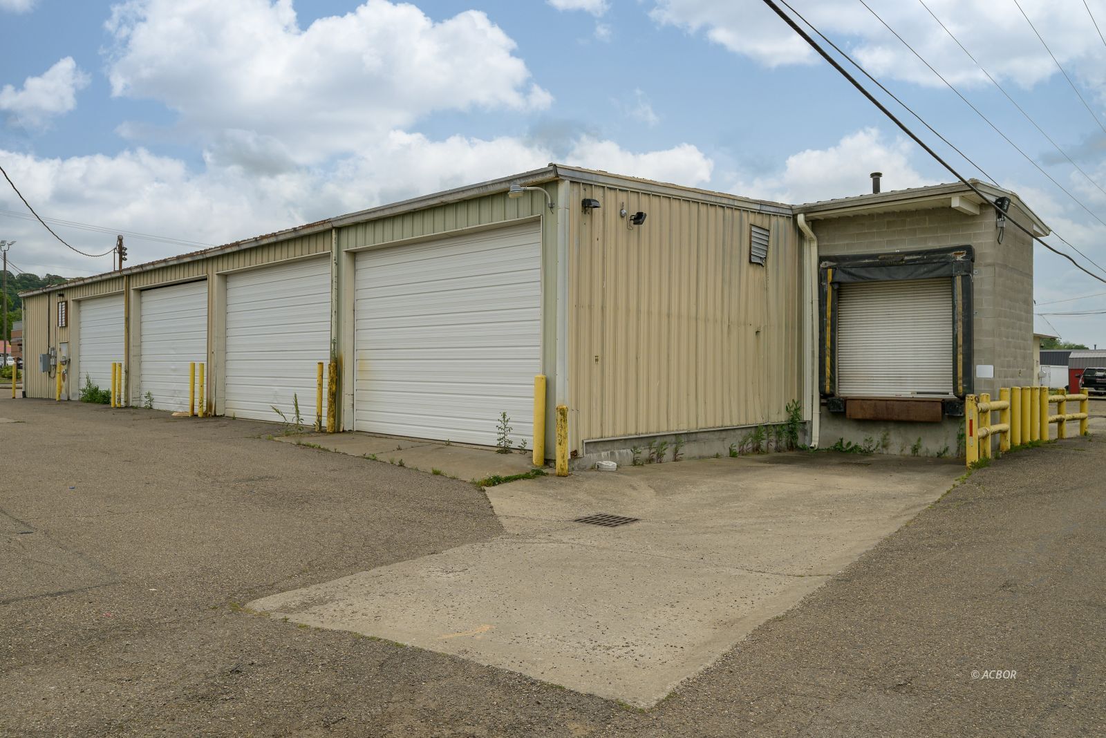 1708 Eastern Ave, Gallipolis, OH for Sale