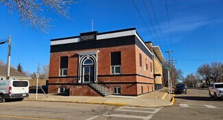 Weyburn, SK Apartments - 405 Coteau Av