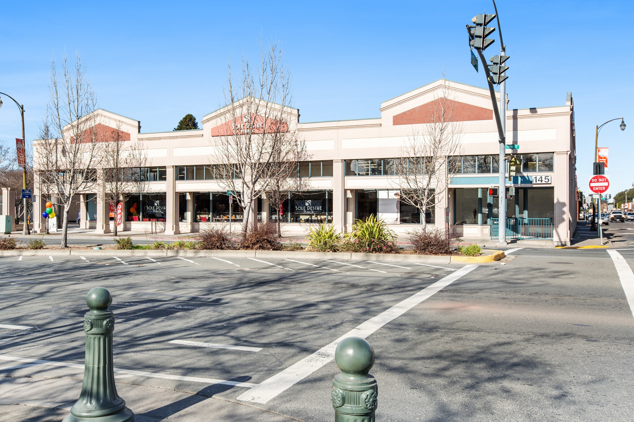 145 3rd St, Santa Rosa, CA for Sale