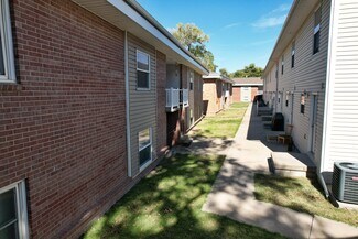 Hays, KS Apartments - 503 Halladay St