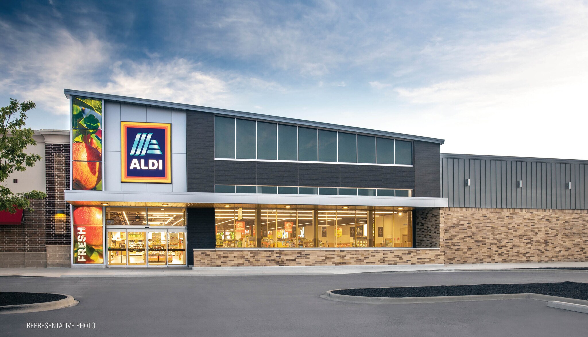 805 Pennell Ln, Dyersburg, TN for Sale