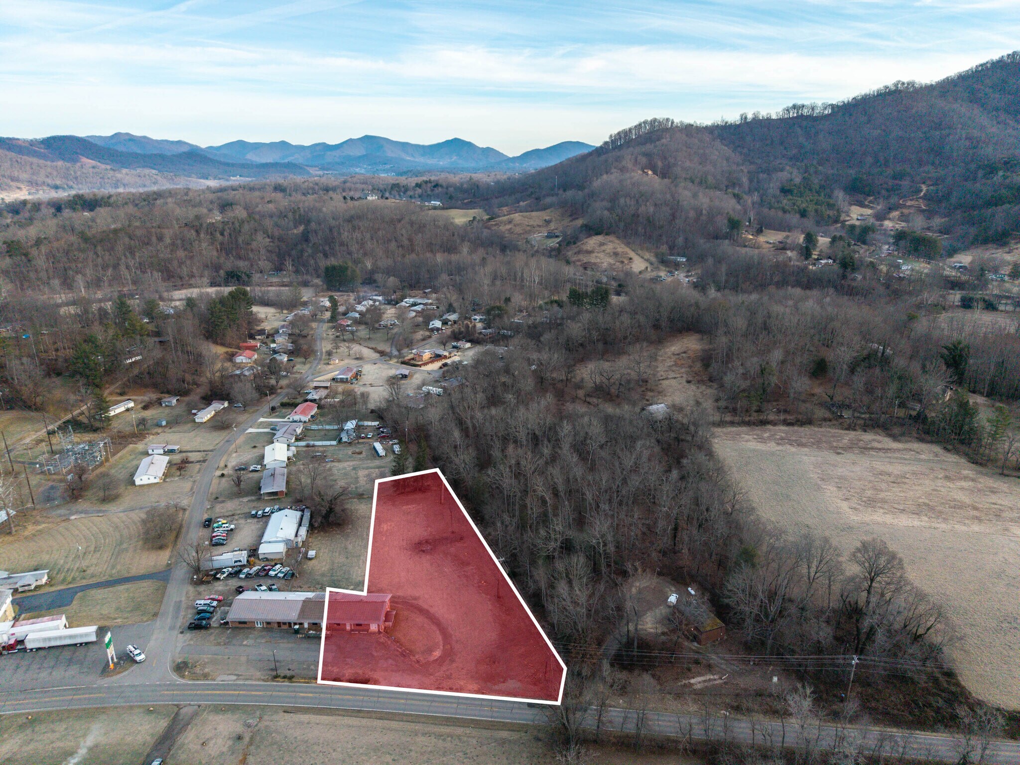 6859 Cruso Rd, Canton, NC for Rent