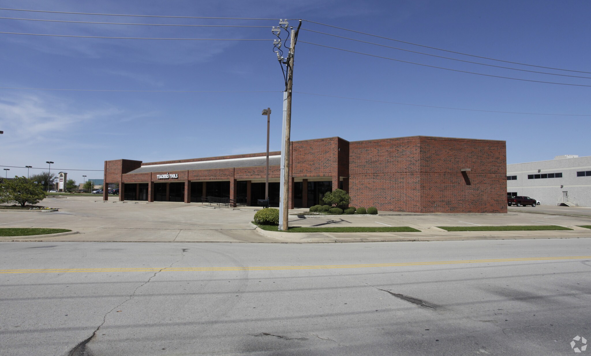 9980 Grapevine Hwy, Hurst, TX for Rent