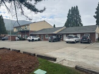 Rogue River, OR Retail - 211 Pine St