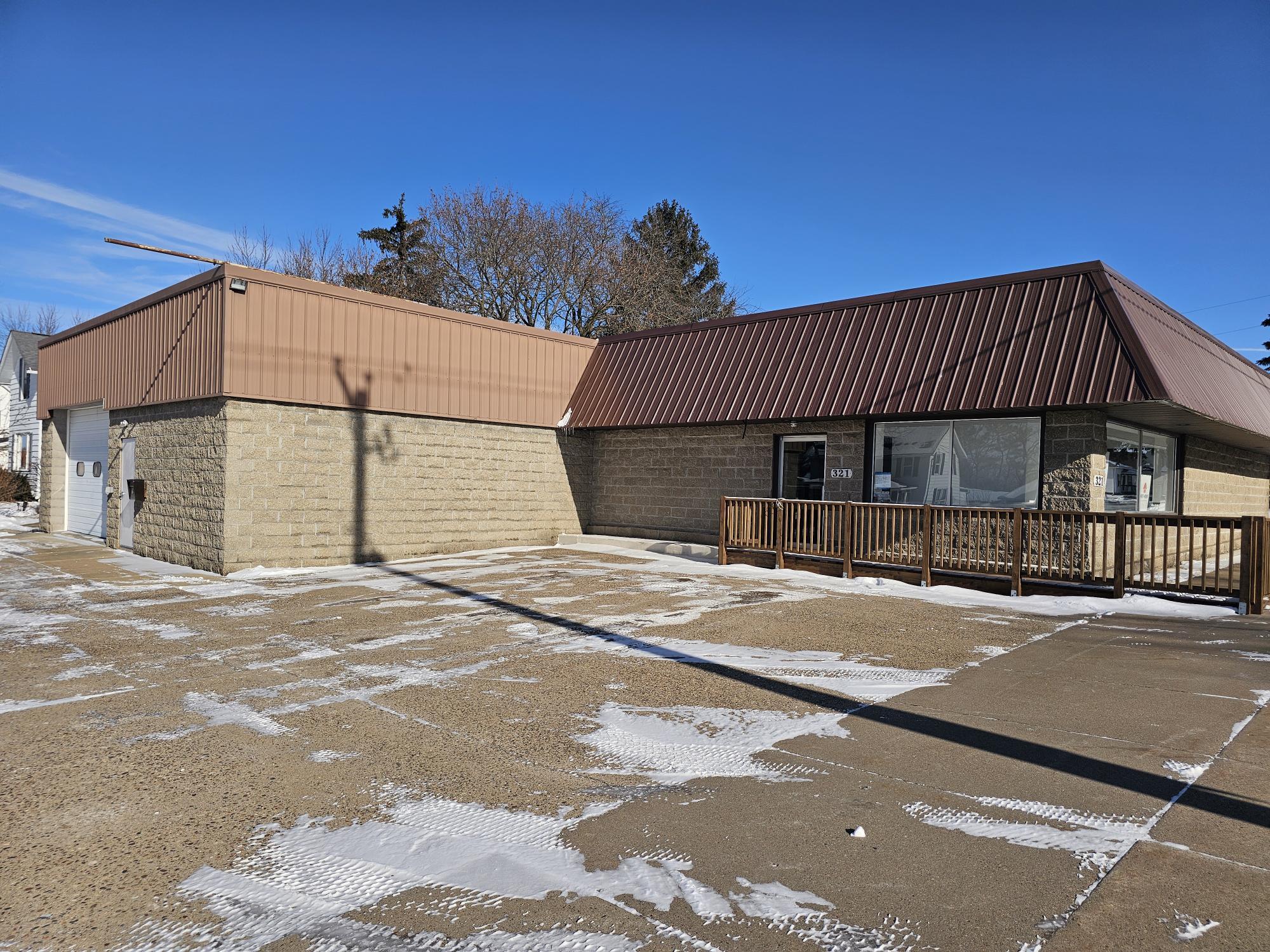 321 W Clifton St, Tomah, WI for Sale