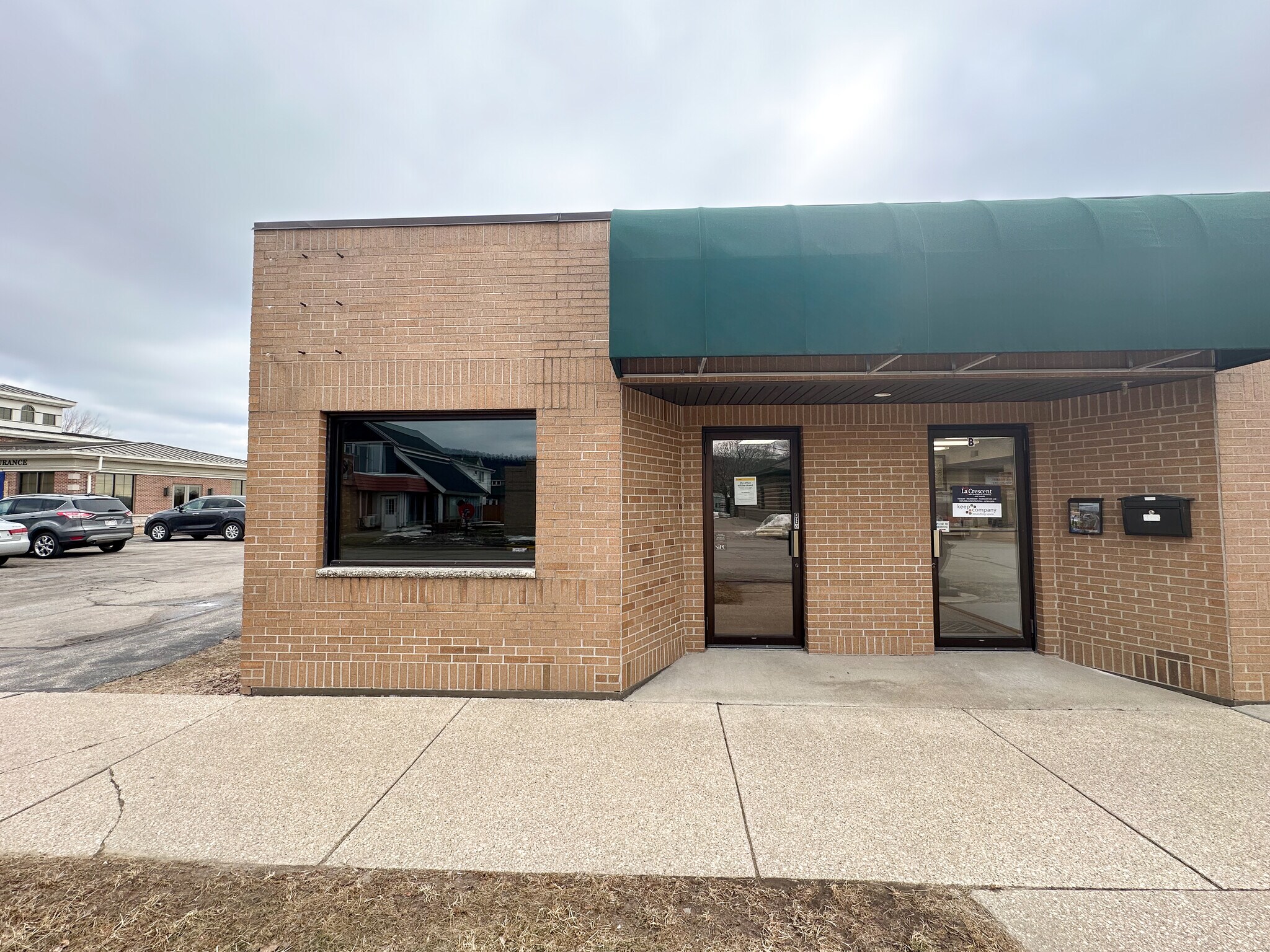 111 S Walnut St, La Crescent, MN for Rent