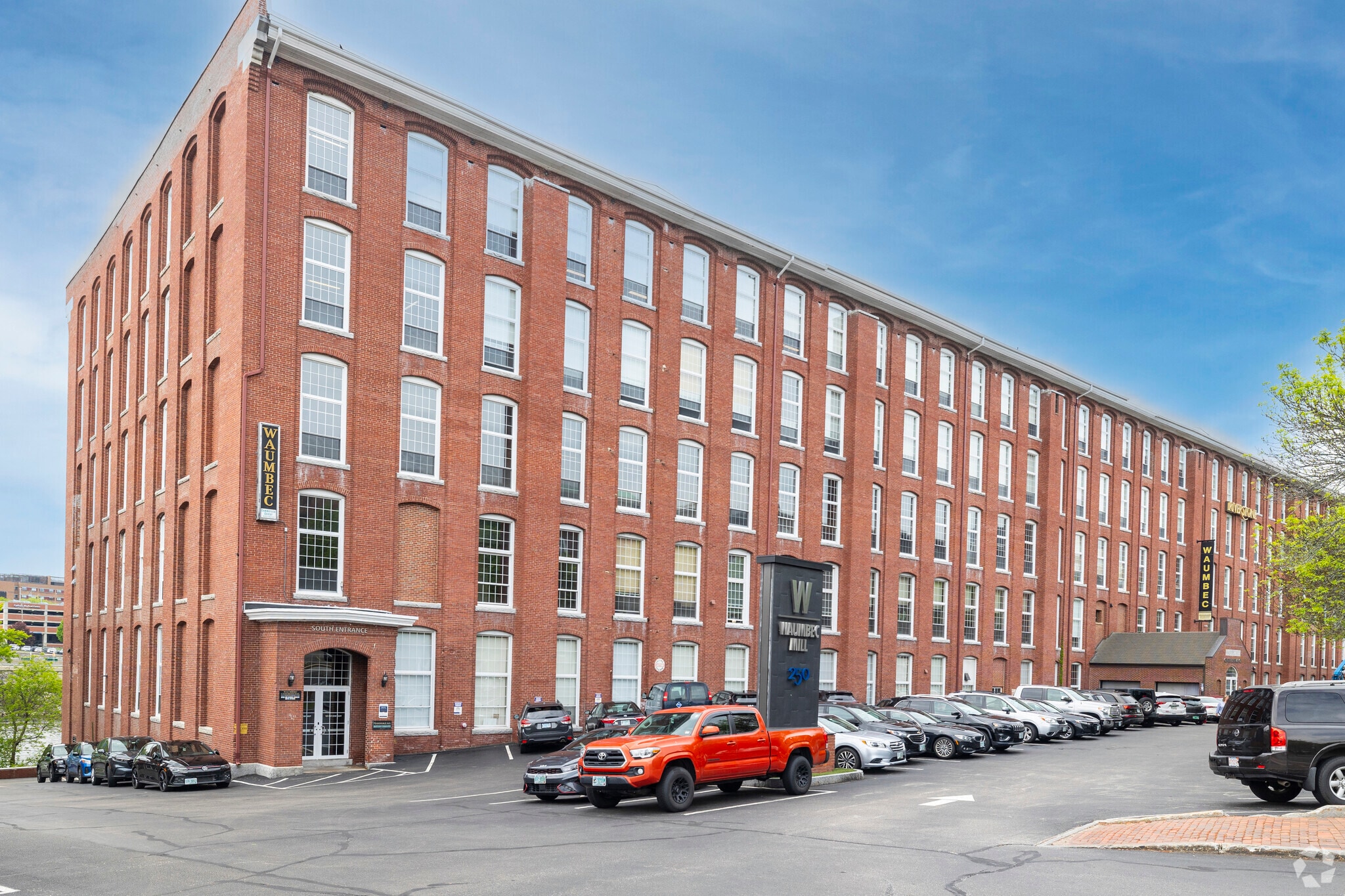 250 Commercial St, Manchester, NH for Rent