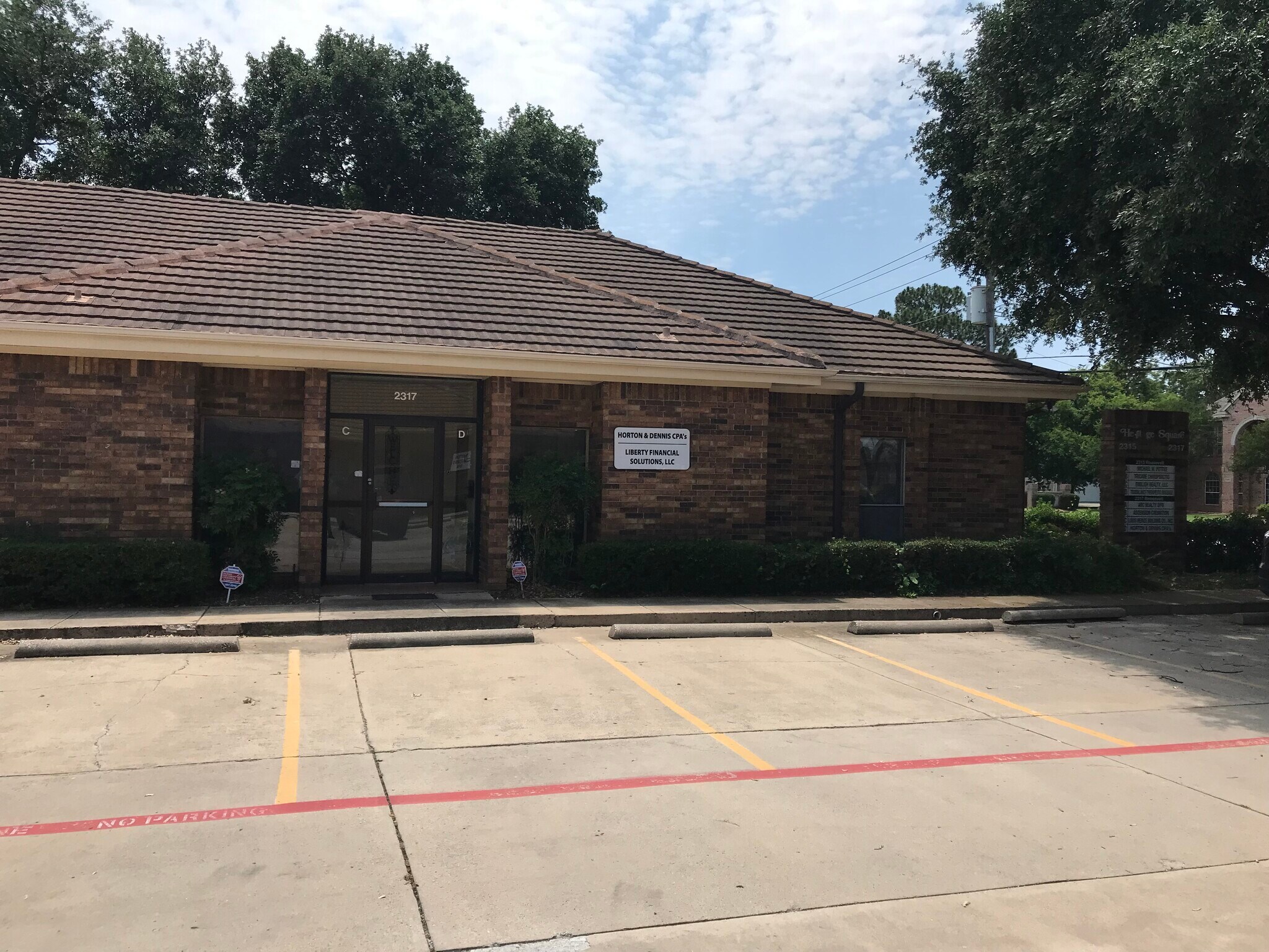 2317 Roosevelt Dr, Arlington, TX for Sale