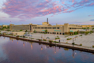 Milwaukee, WI Office - 1515-1575 N River Center Dr