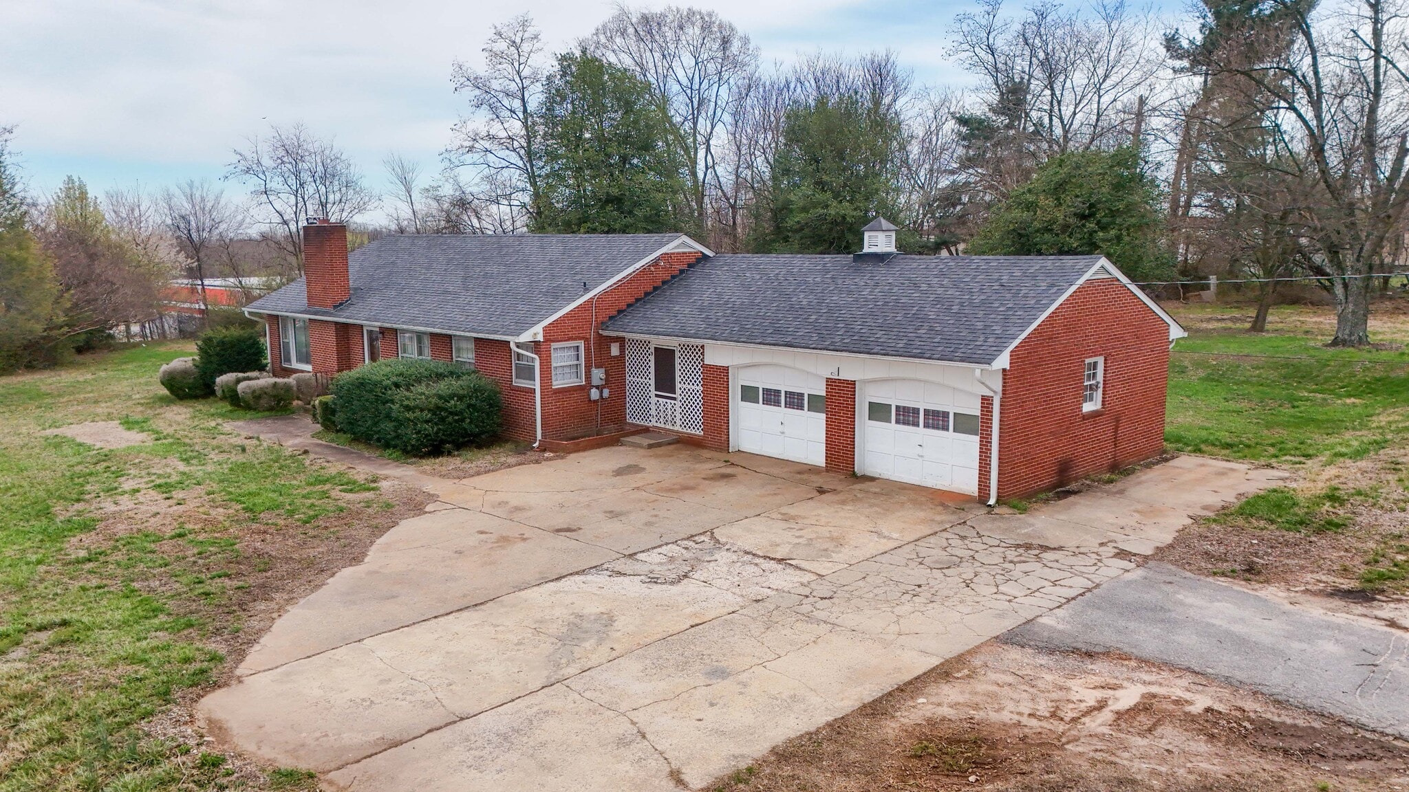 1001 E Lynchburg Salem Tpke, Bedford, VA for Sale