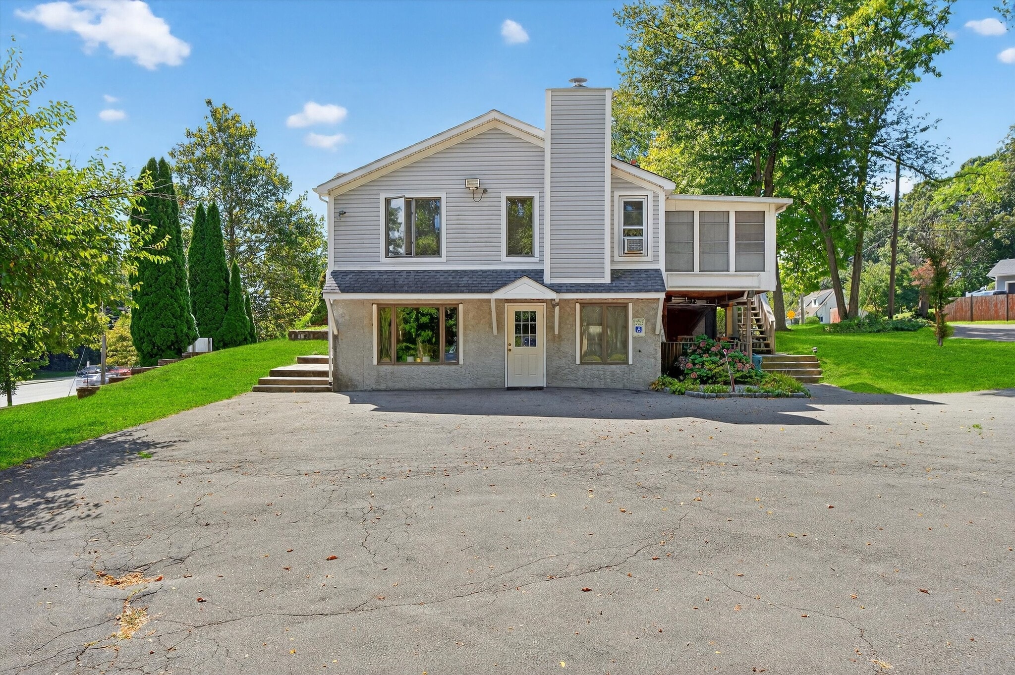 2 Renee Gate St, Cortlandt Manor, NY for Sale