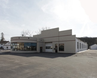 Gloversville, NY Auto Dealership - 275 S Main St
