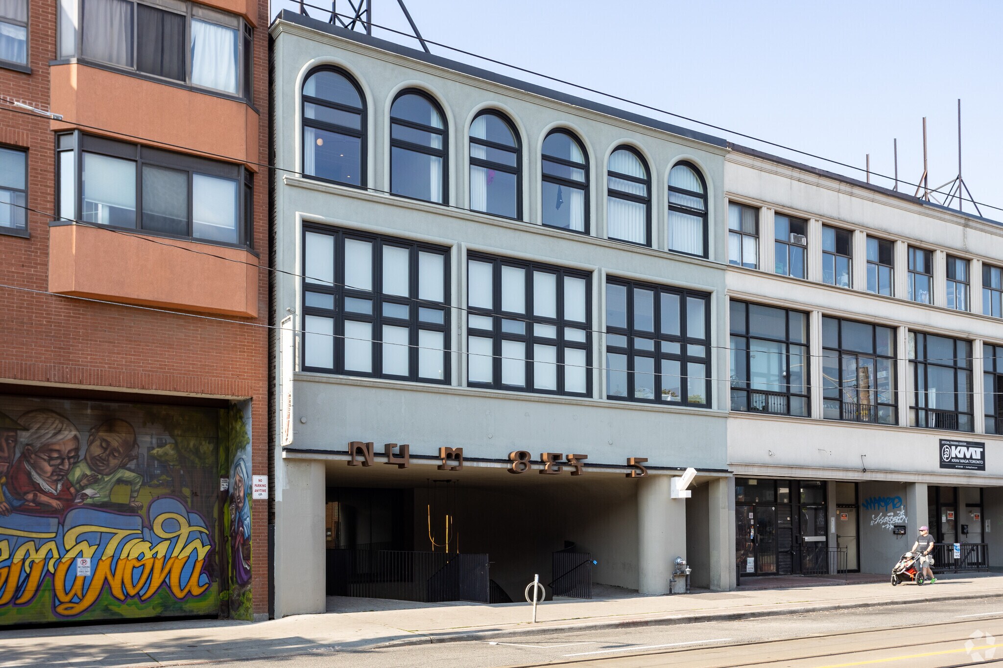 1305 Dundas St W, Toronto, ON for Rent