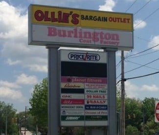 Woonsocket, RI Retail - 1790-2000 Diamond Hill Rd