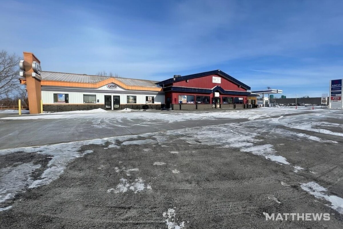 620 Dutch Lake Dr, Howard Lake, MN for Sale