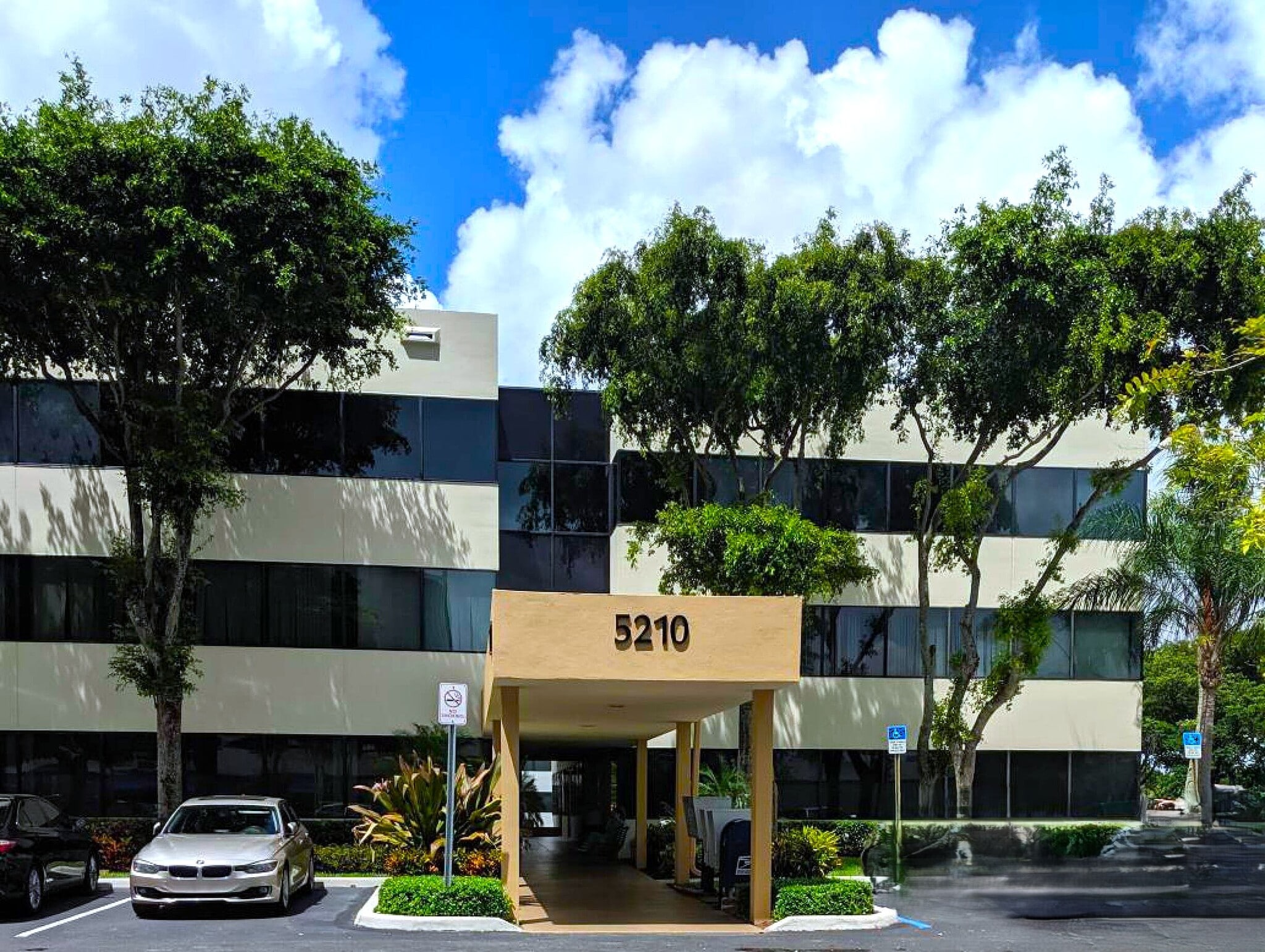 5210 Linton Blvd, Delray Beach, FL for Rent