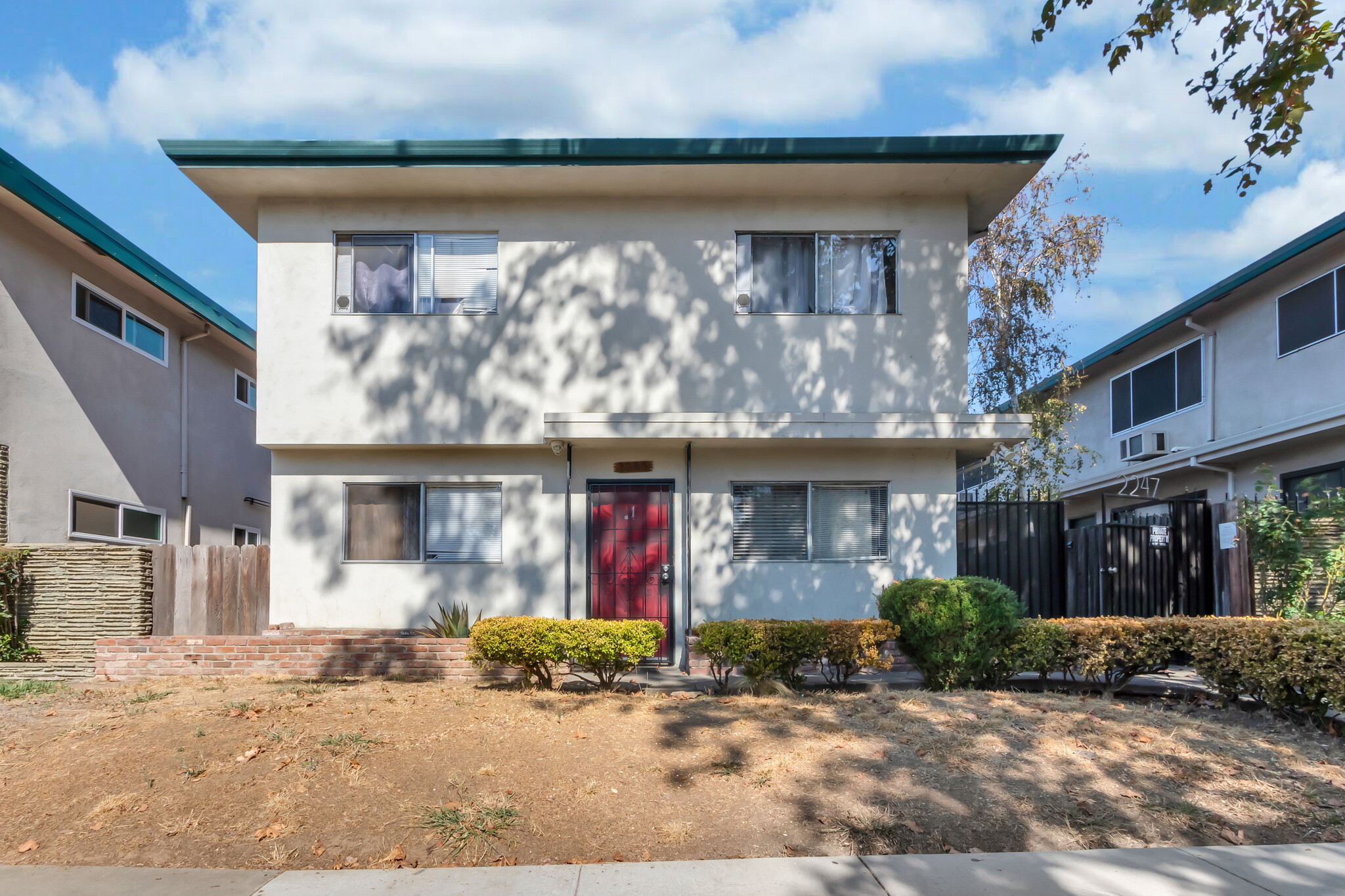 2247 2nd Ave, Sacramento, CA for Sale