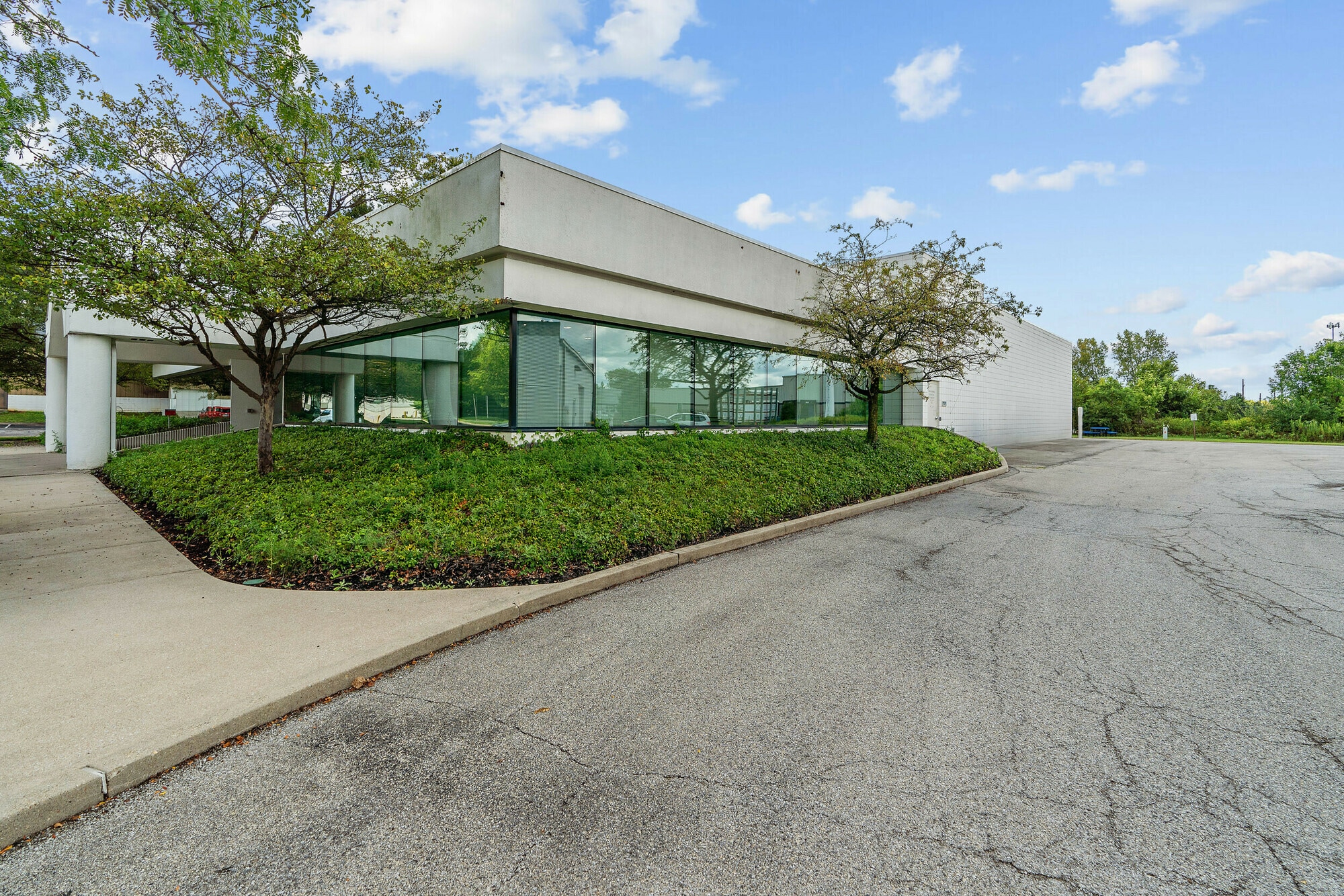 4495 Saguaro Trl, Indianapolis, IN for Sale