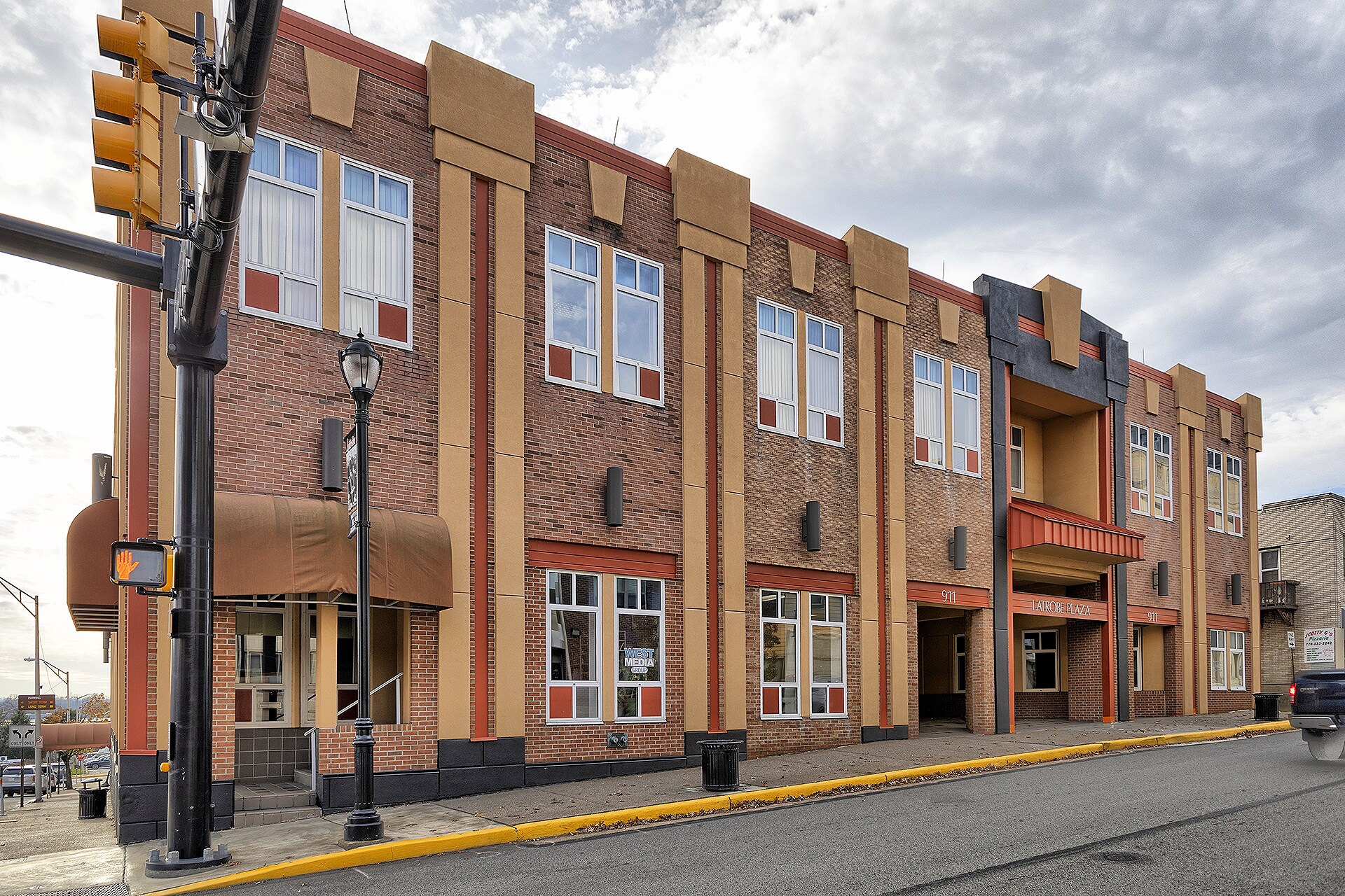 911 Ligonier St, Latrobe, PA for Sale