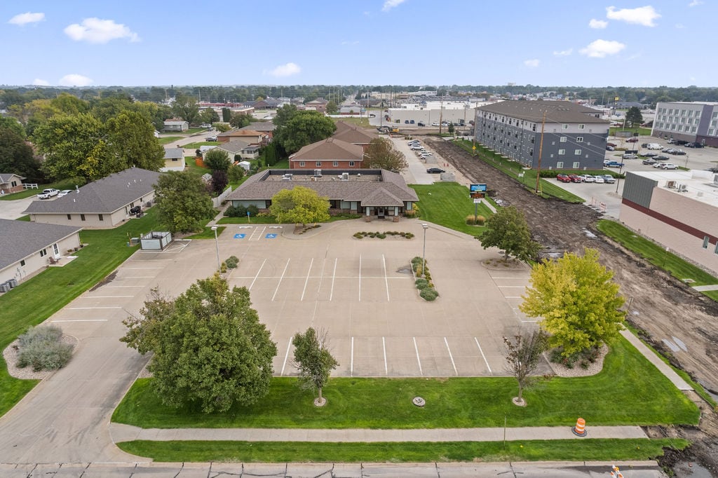 2559 37th Ave, Columbus, NE for Sale