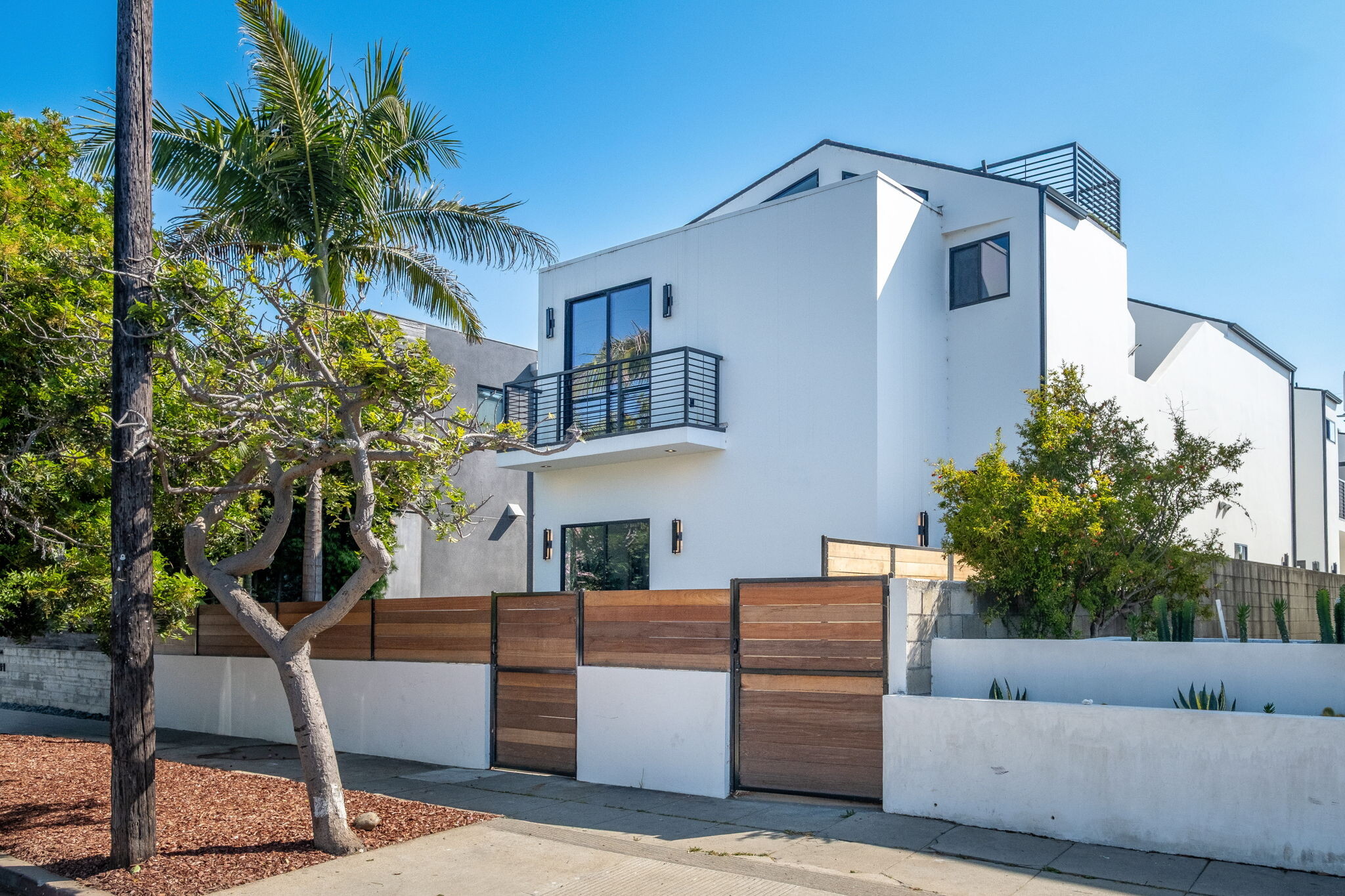 337 6th Ave, Venice, CA for Sale