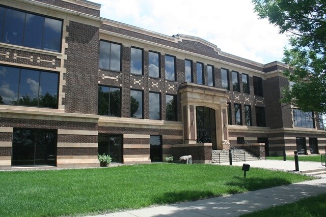 201 N Broad St, Mankato, MN for Rent