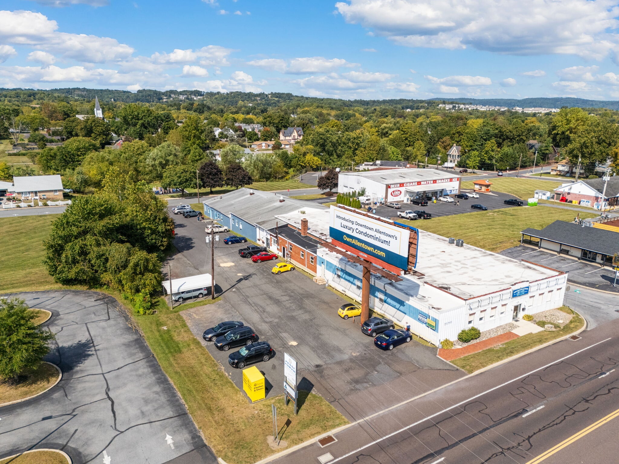 202 S 3rd St, Coopersburg, PA for Sale