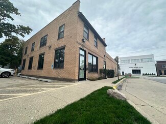 Highland Park, IL Office, Flex - 2132 Green Bay Rd