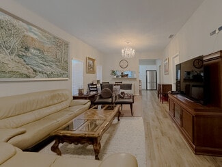 Los Angeles, CA Apartments - 1409 S New Hampshire Ave