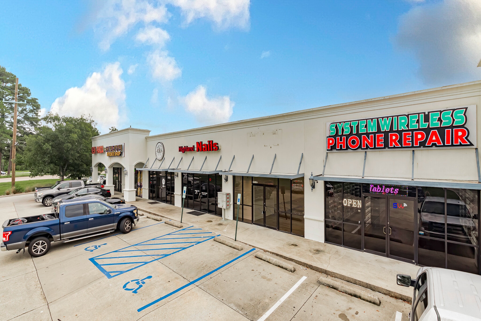 17002 Jefferson Hwy, Baton Rouge, LA for Rent