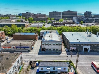 Montréal, QC Distribution - 350 Rue De Port-Royal O