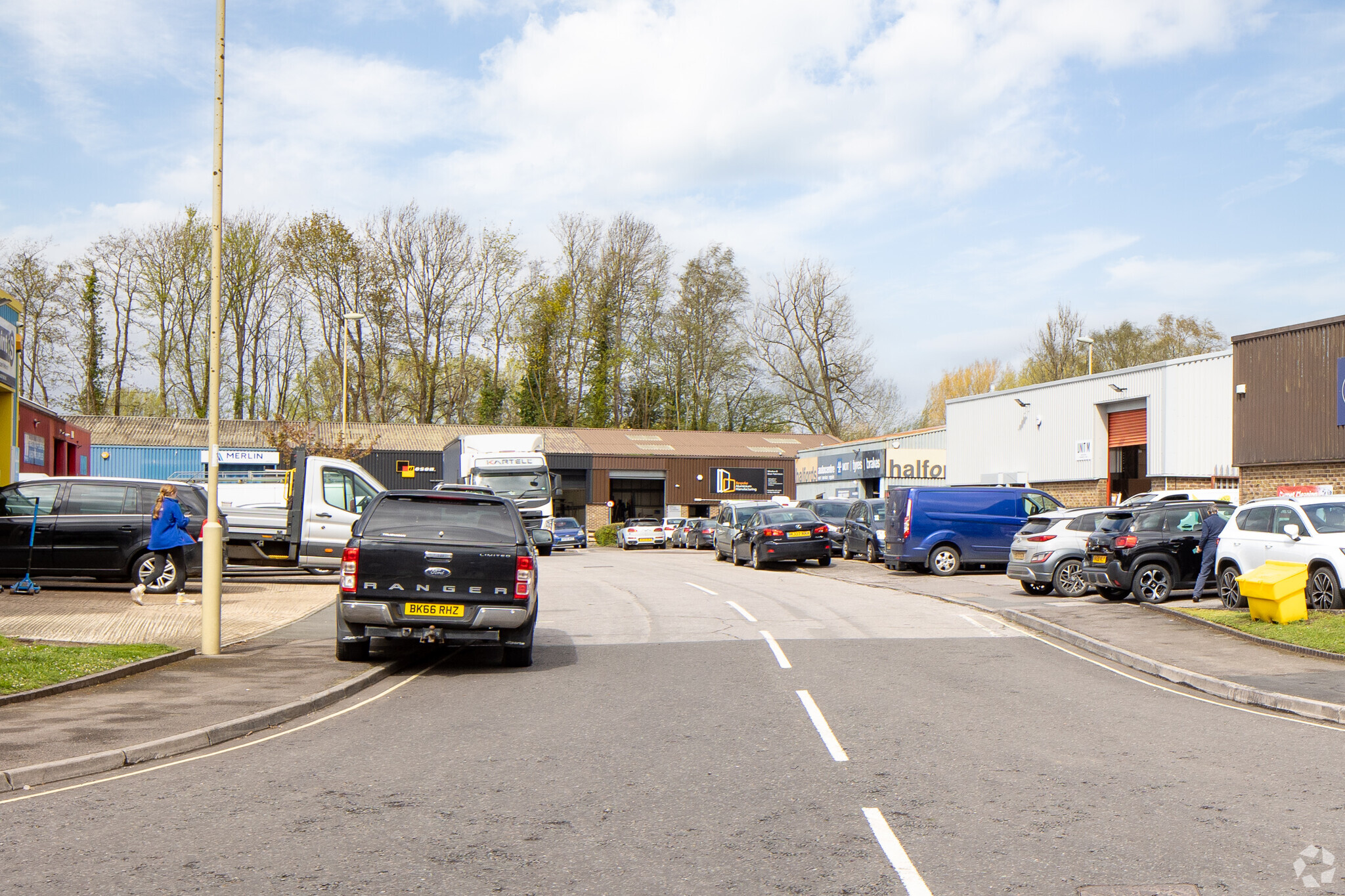 Nickel Clos, Winchester, HAM for Rent