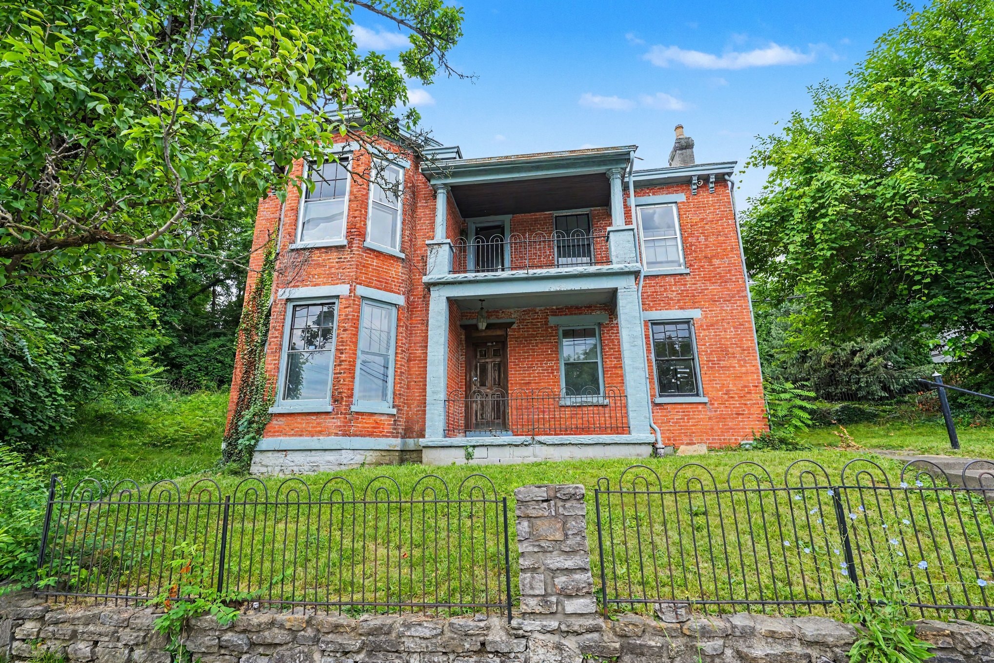 831 Highway Ave, Covington, KY for Sale