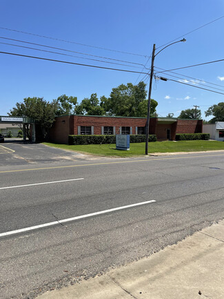 Deridder, LA Office/Medical - 239 E 1st St