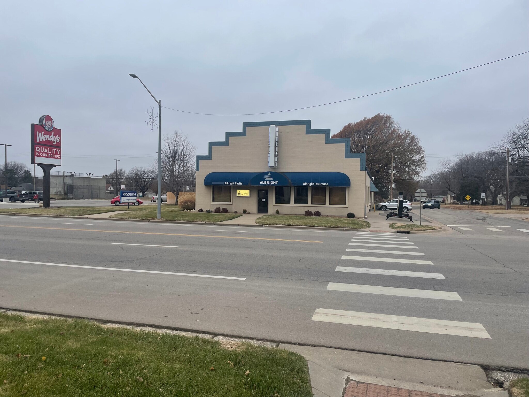 1603 Main St, Winfield, KS for Sale
