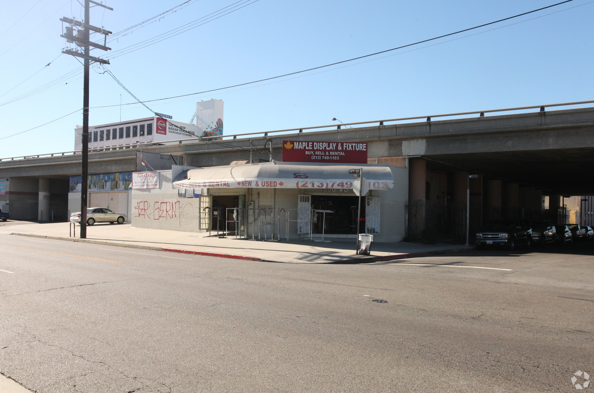 590 E 16th St, Los Angeles, CA for Rent