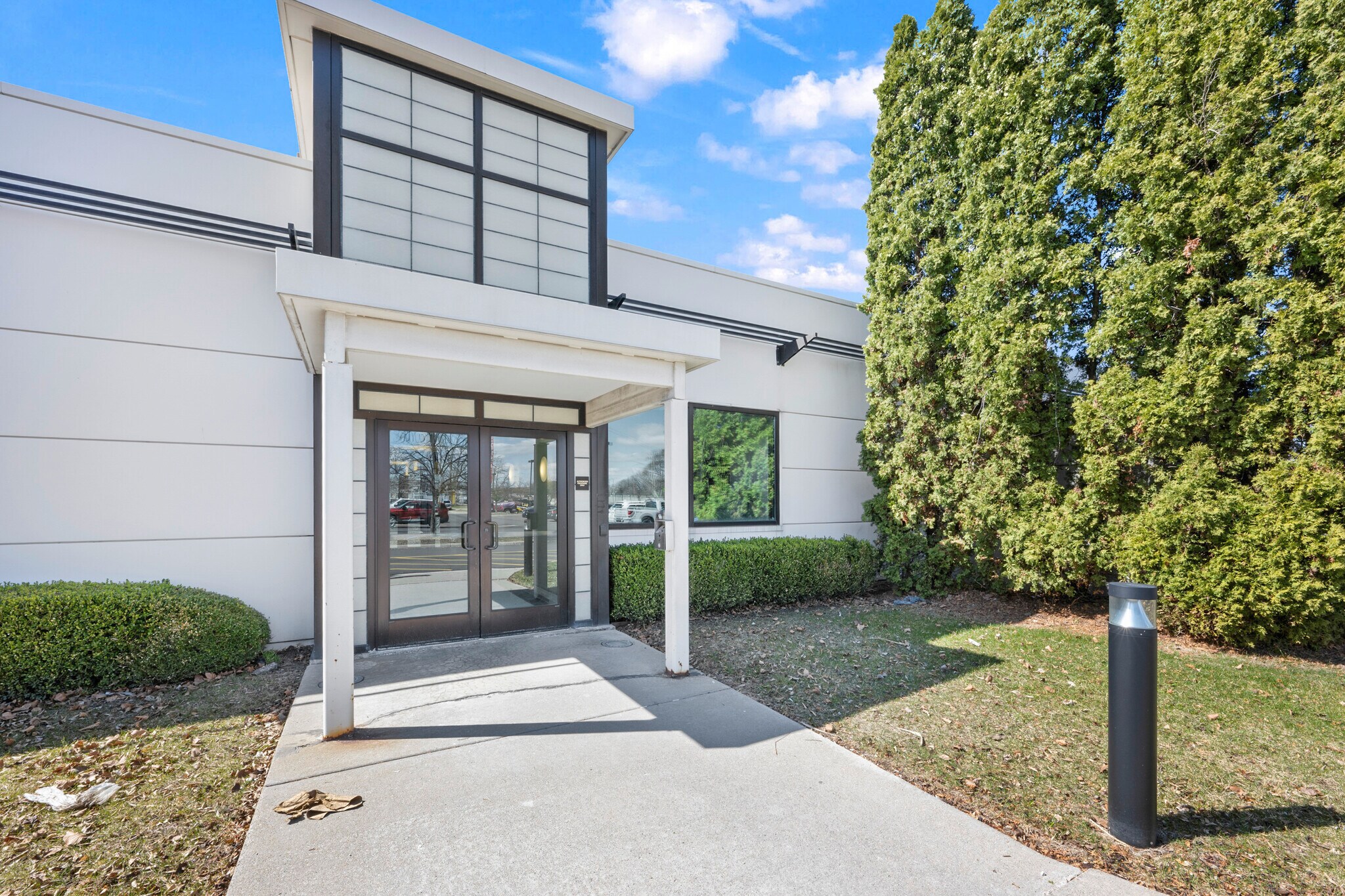 1 Radio Plaza St, Ferndale, MI for Rent