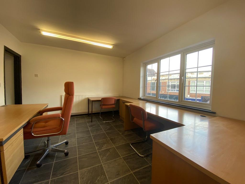 97 High St, Stourbridge, WMD for Rent