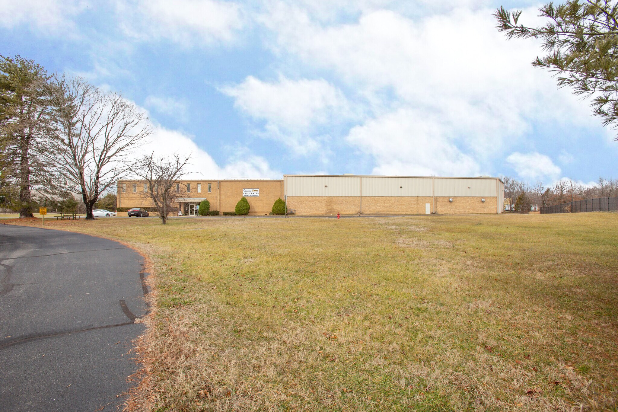 3591 Lee Hill Dr Fredericksburg, VA 22408 Industrial Property for