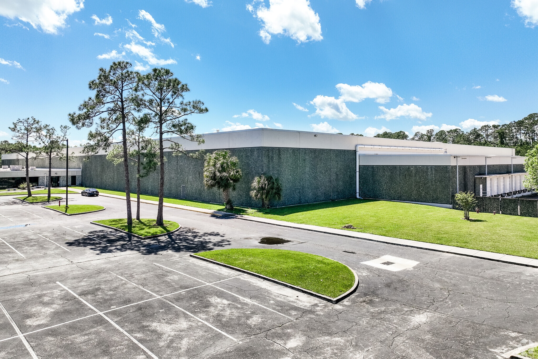 600 Wells Rd, Orange Park, FL for Sale