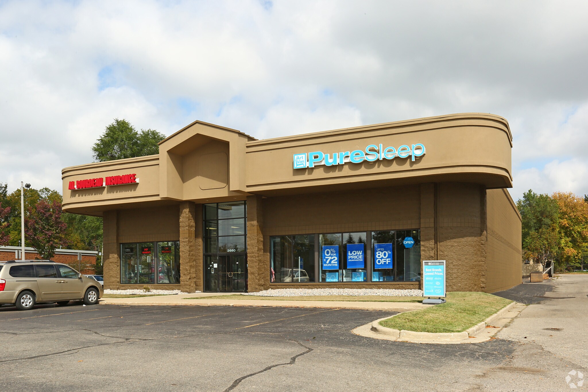 2660 E Grand River Ave, East Lansing, MI for Rent