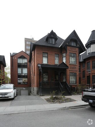 340 MacLaren St