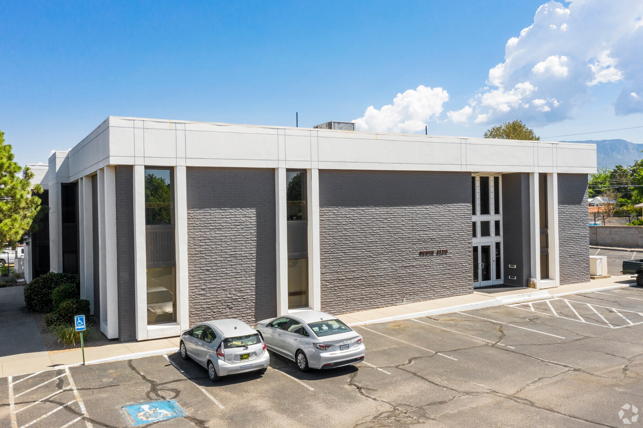 2900 Louisiana Blvd NE, Albuquerque, NM for Rent
