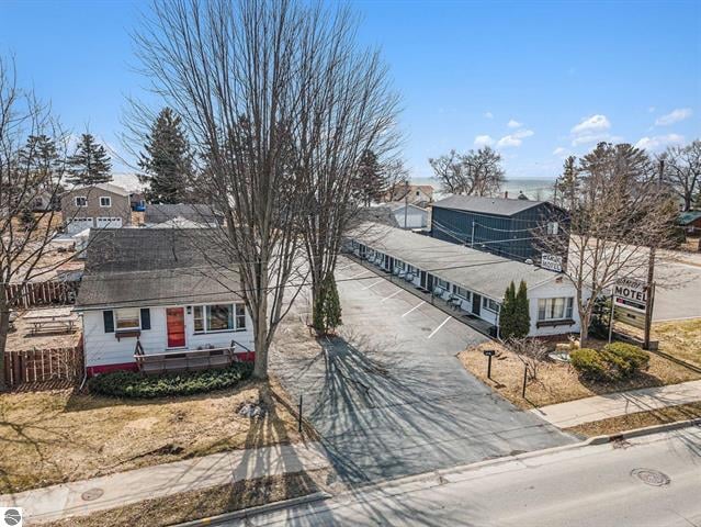 1100 E Bay St, East Tawas, MI for Sale