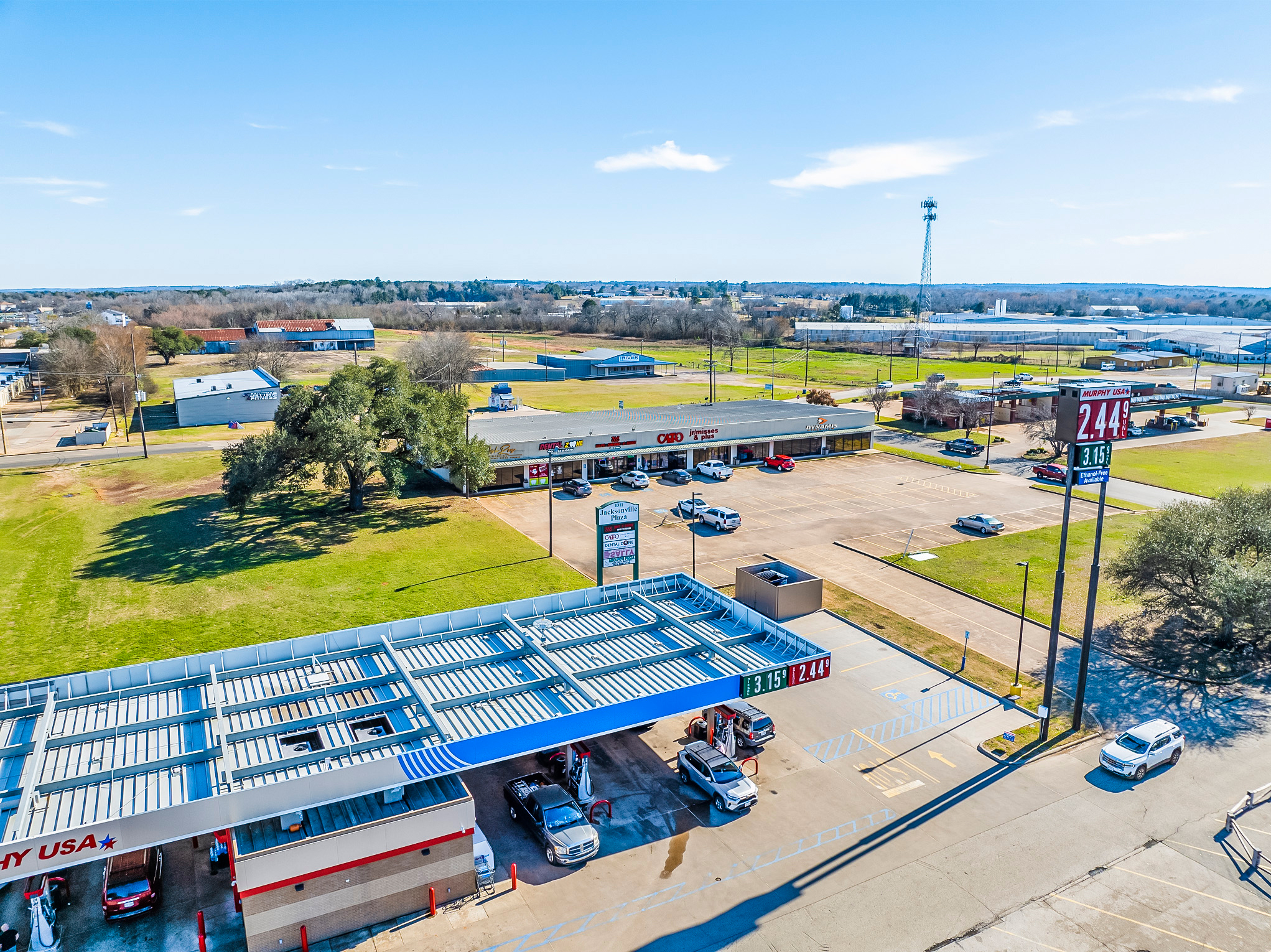 1311 S Jackson St, Jacksonville, TX for Sale