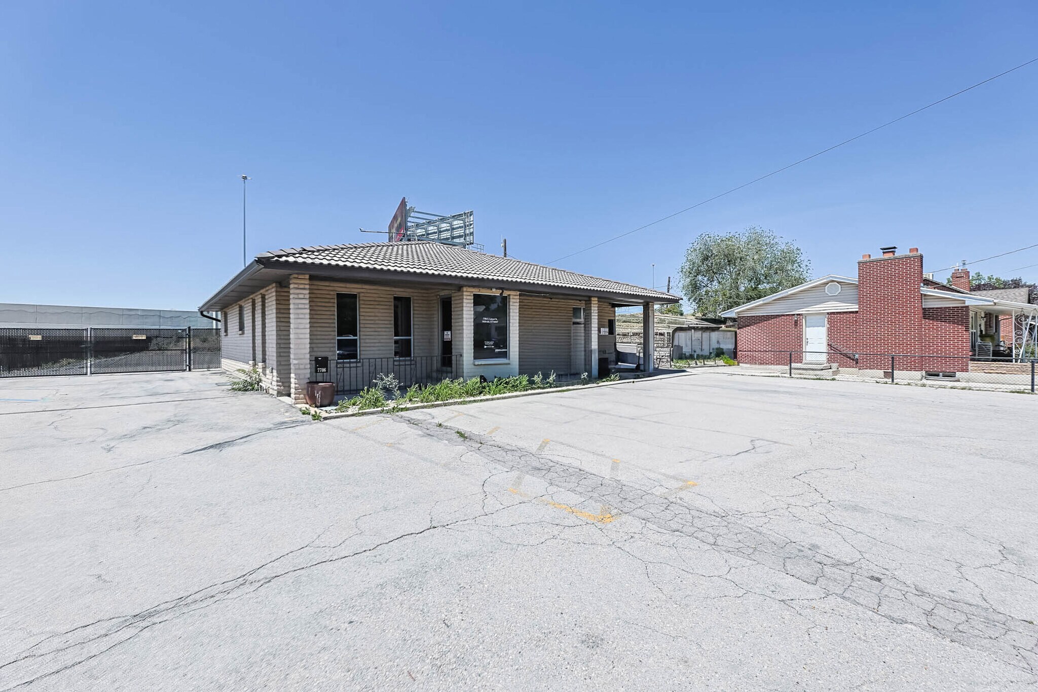 7706 S Locust St, Midvale, UT for Rent