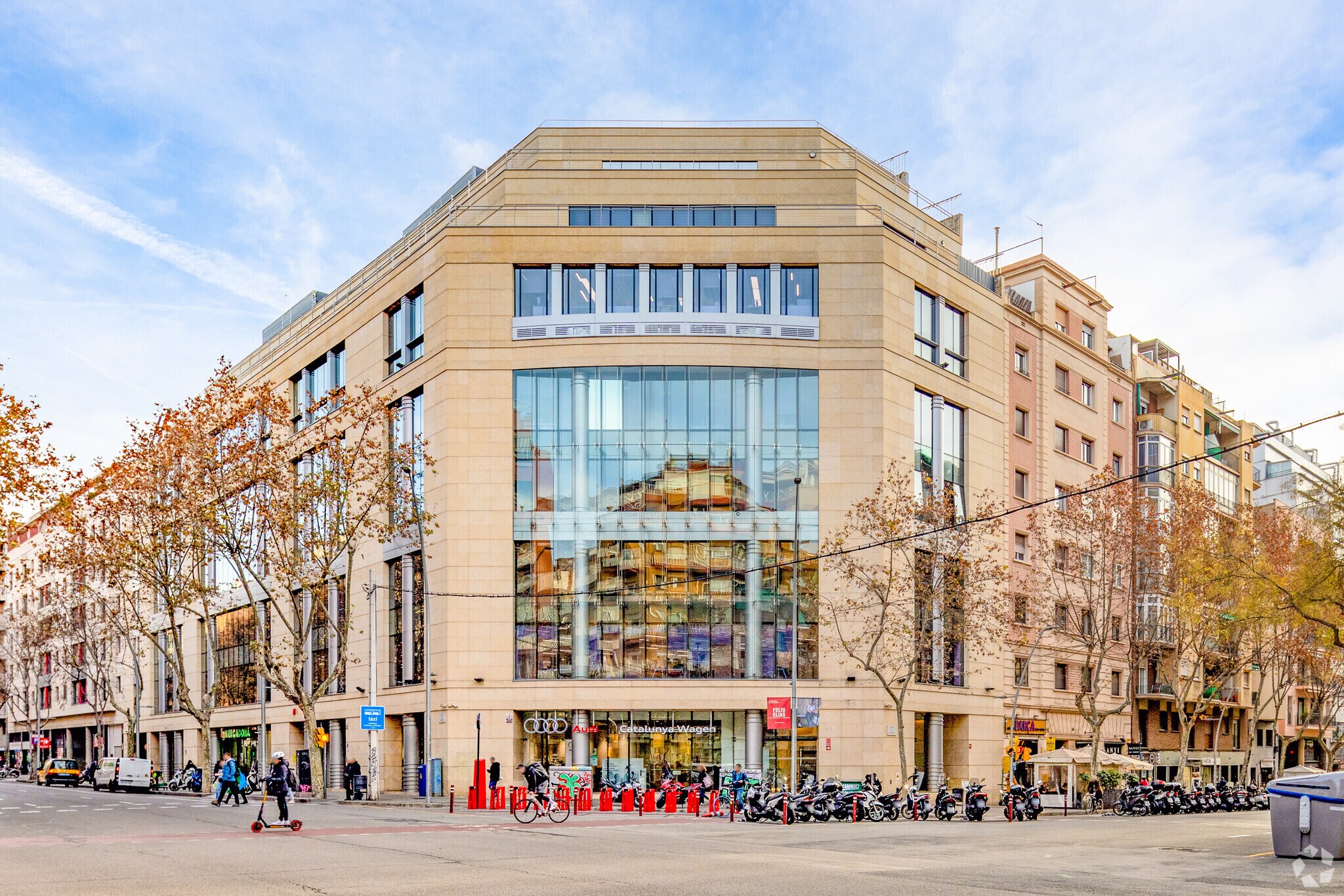 38-48 Carrer De Berlín, Barcelona, BAR for Rent