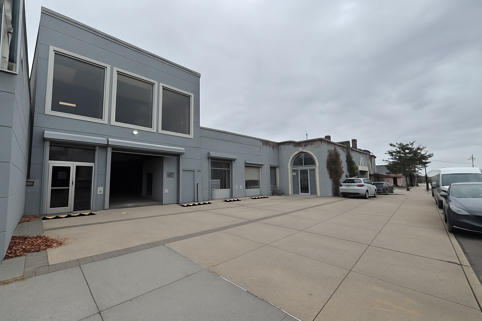 12419 Metropolitan Ave, Kew Gardens, NY for Rent