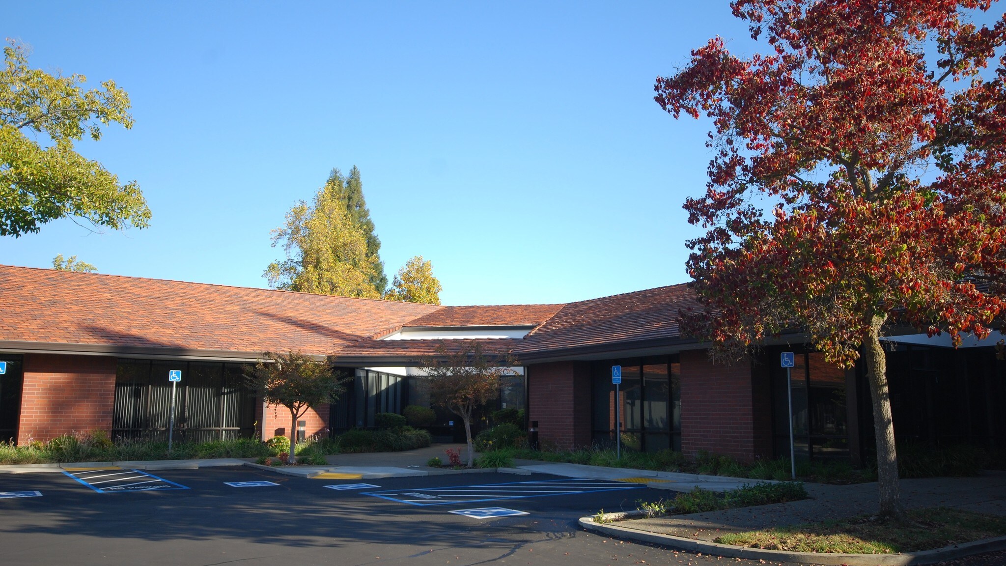 1700 Eureka Rd Roseville, CA 95661 Office Property for Sale on